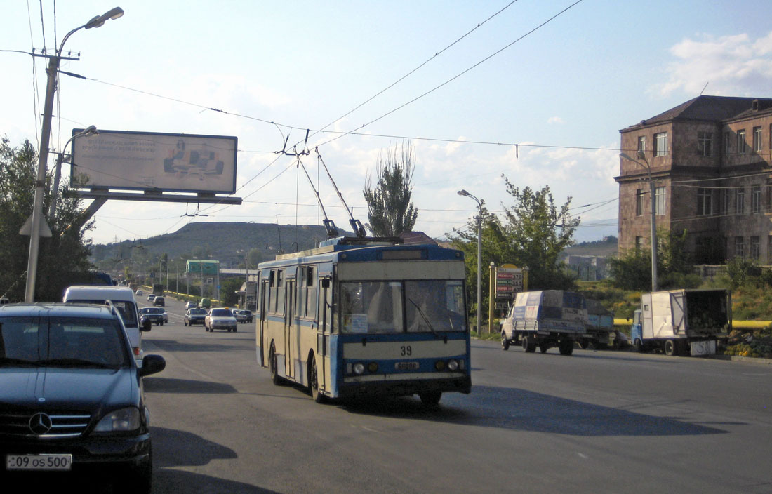 Ереван, Škoda 14Tr02 № 39