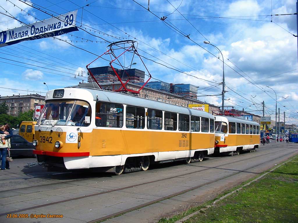 Москва, Tatra T3SU № 3942