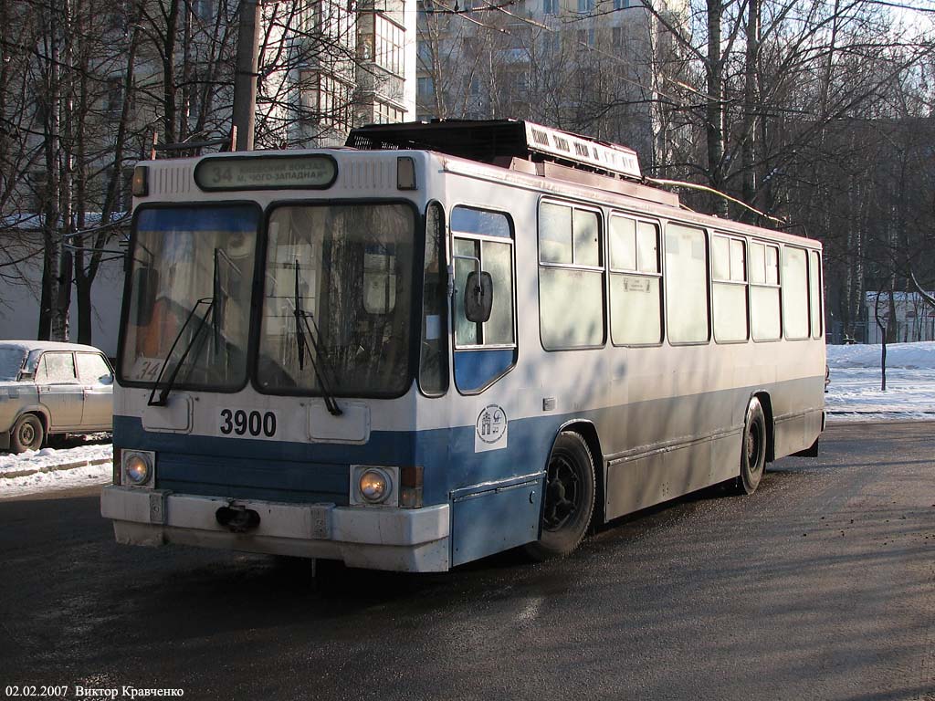 Moscow, YMZ T2 № 3900