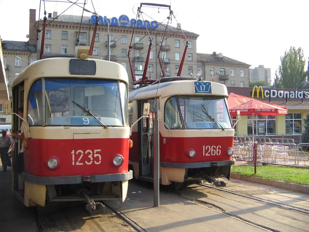 Днепр, Tatra T3SU № 1235; Днепр, Tatra T3SU (двухдверная) № 1266