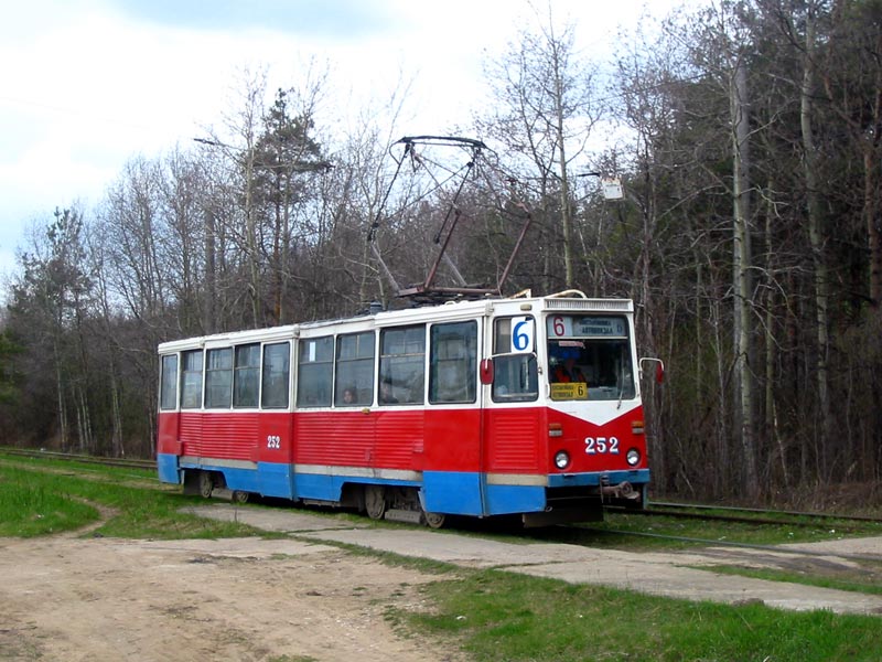 Tver, 71-605A — 252; Tver — Tver tramway in the early 2000s (2002 — 2006)