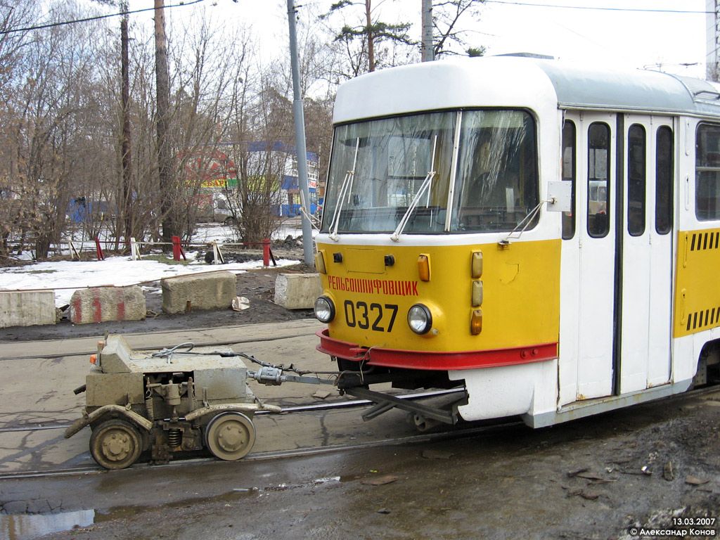 Moszkva, Girder cleaner — б/н; Moszkva, Tatra T3SU — 0327