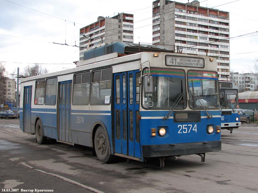 Москва, ЗиУ-682ГМ1 (с широкой передней дверью) № 2574