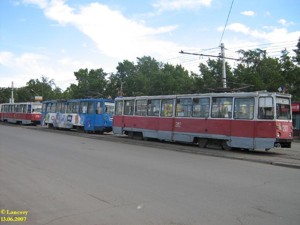 Krasnoyarsk, 71-605A nr. 228; Krasnoyarsk, 71-605 (KTM-5M3) nr. 202