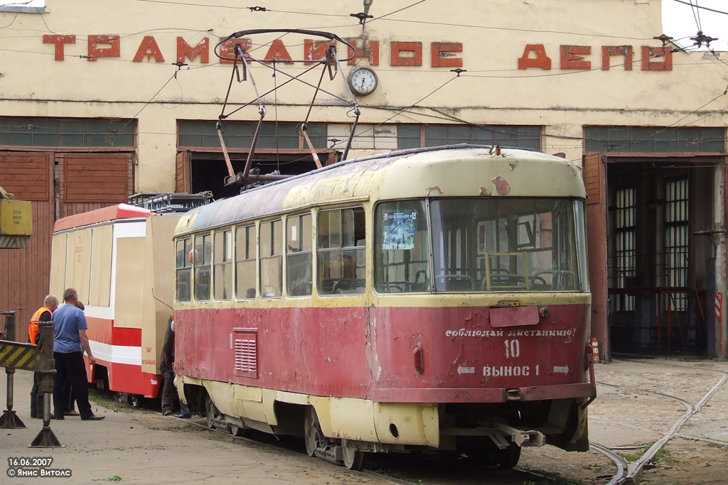 Tver, Tatra T3SU nr. 10; Tver — 2007.06 — LM-99AENM arriving