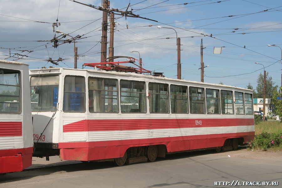 Sankt Peterburgas, 71-605 (KTM-5M3) nr. 0943