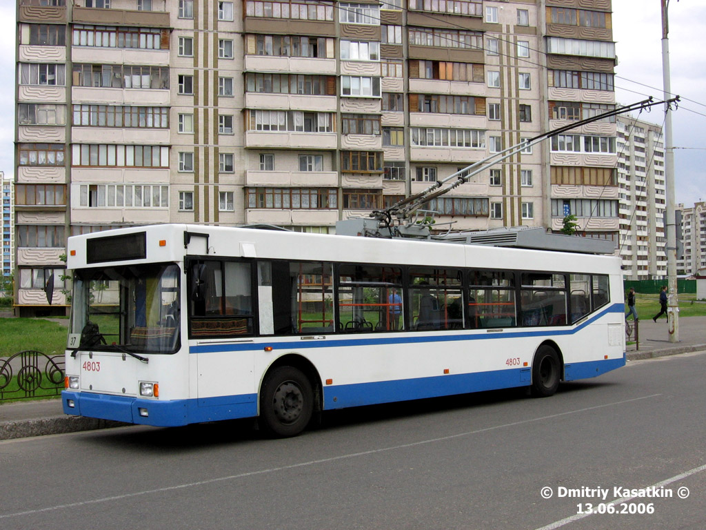Kyiv, YMZ E186 № 4803