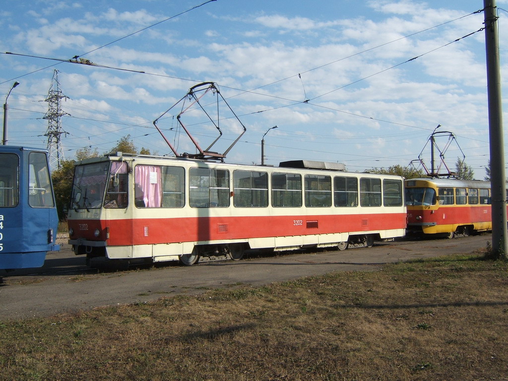 Barnaul, Tatra T6B5SU № 3202