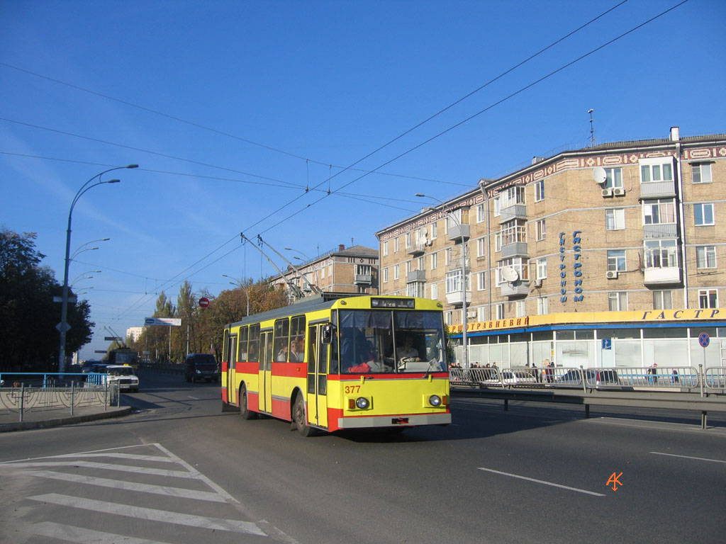 Киев, Škoda 14Tr02/6 № 377