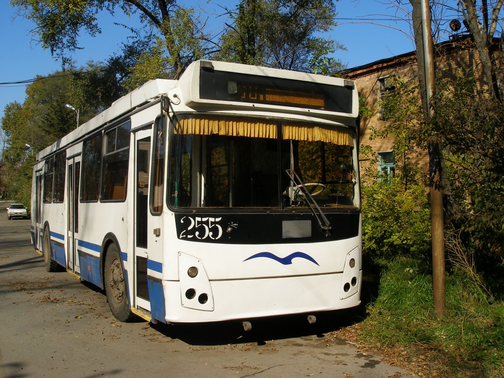 Wladiwostok, ZiU-682G-016.02 Nr. 255