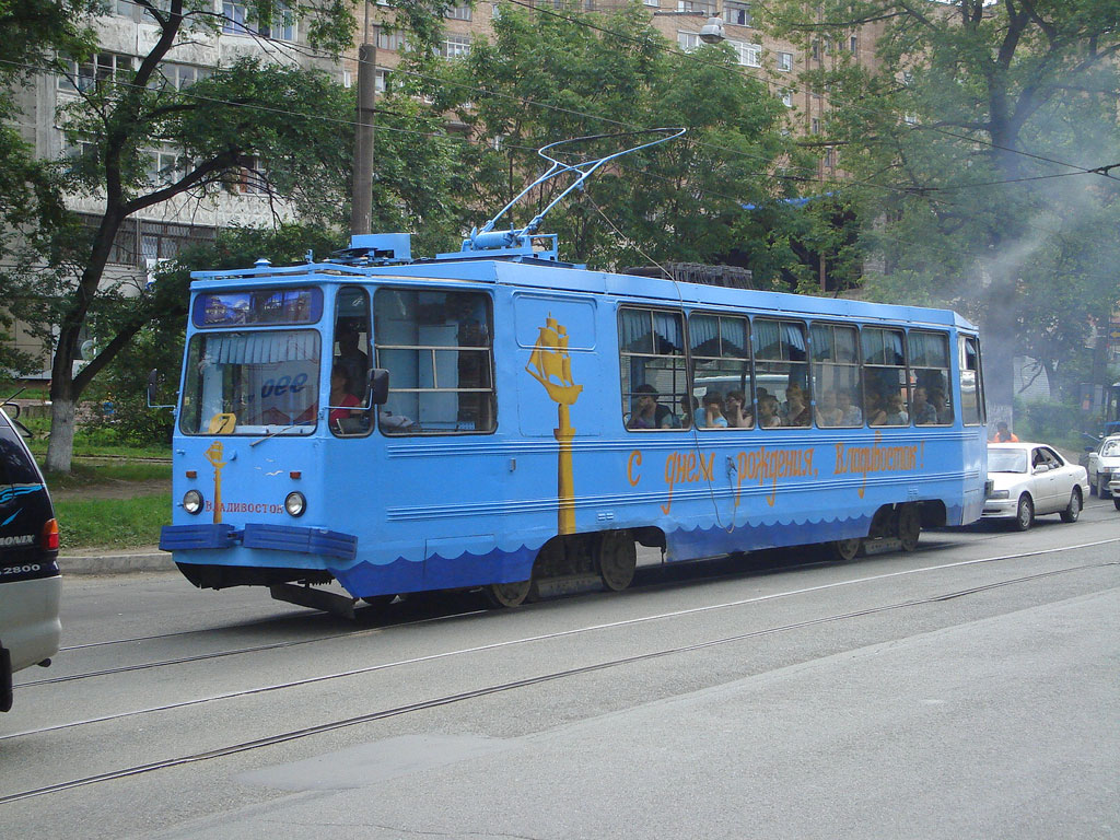 Vladivostok, 71-132 (LM-93) N°. 321; Vladivostok — Theme trams