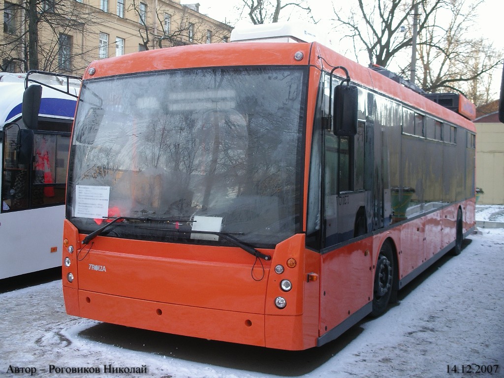 Санкт-Петербург, Тролза-5265.00 «Мегаполис» № 2500; Санкт-Петербург — Выставка подвижного состава 14 декабря 2007