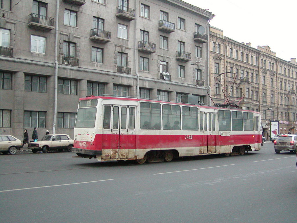 Санкт-Петербург, ЛМ-68М № 7642