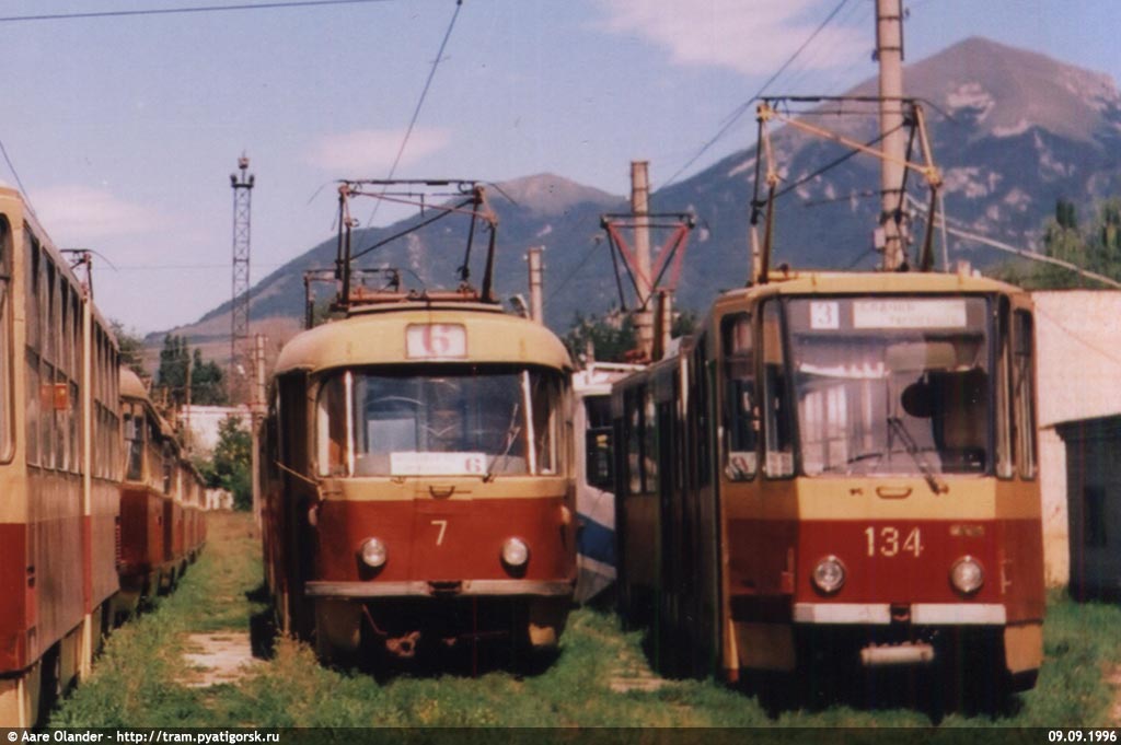 Pyatigorsk, Tatra T3SU (2-door) č. 7; Pyatigorsk, Tatra KT4SU č. 134
