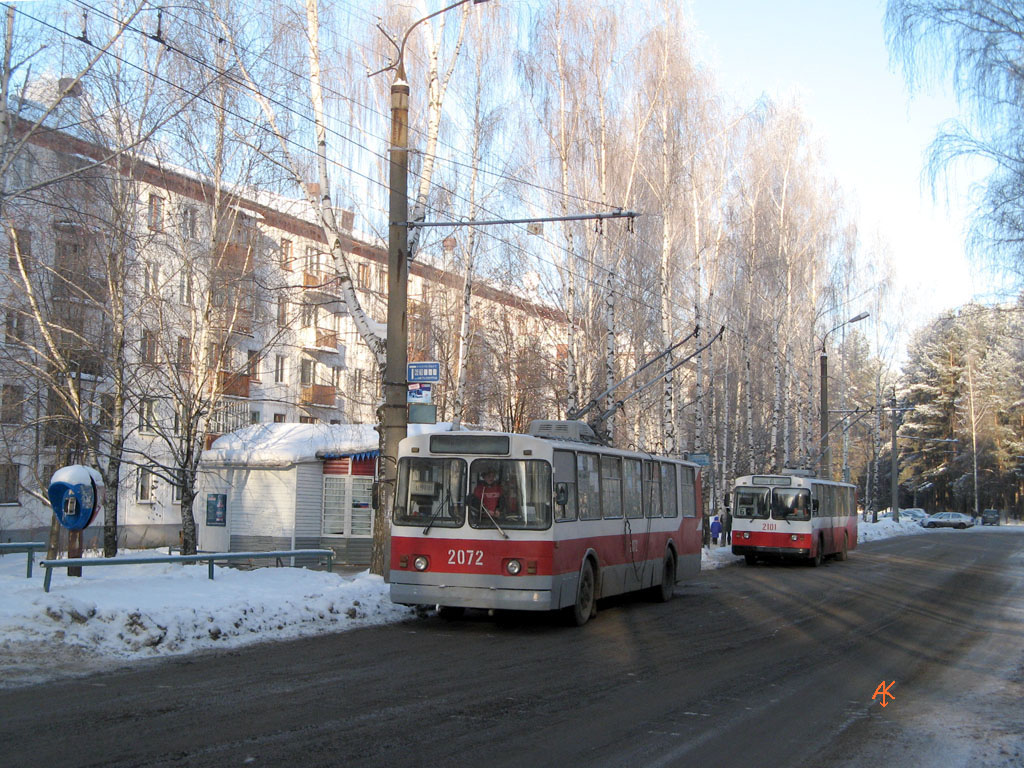 Ijevsk, ZiU-682V [V00] nr. 2072; Ijevsk, ZiU-682V-012 [V0A] nr. 2101