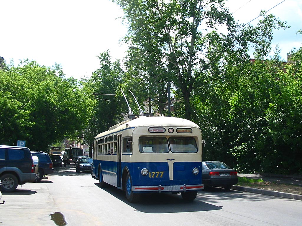 Москва, МТБ-82Д № 1777; Москва — Парад к юбилею МТрЗ 2 июля 2004