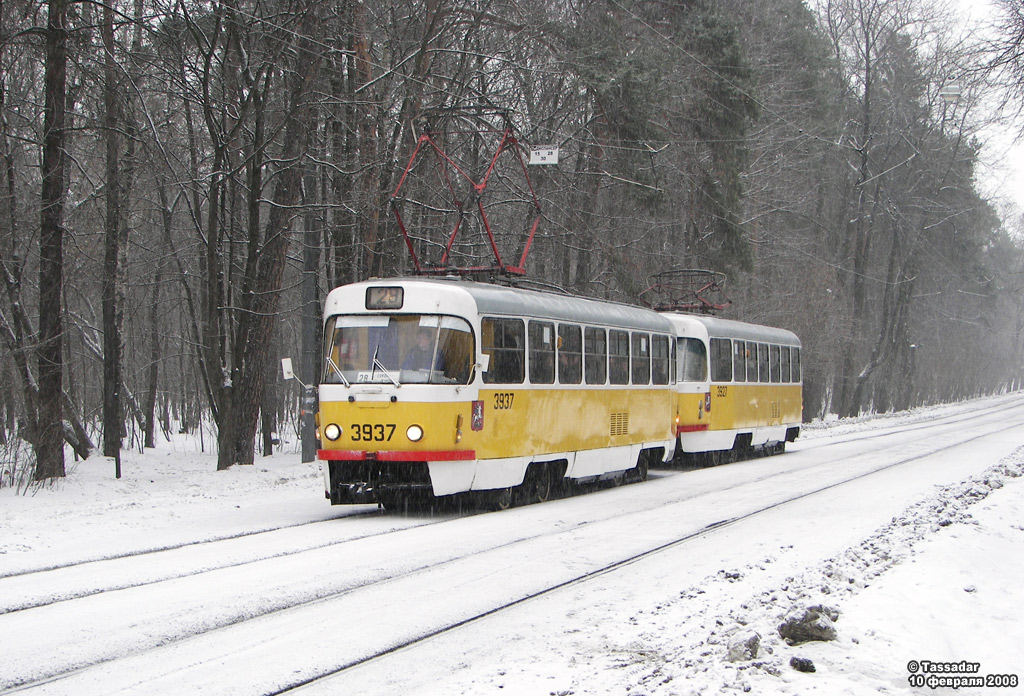 Moscow, Tatra T3SU № 3937