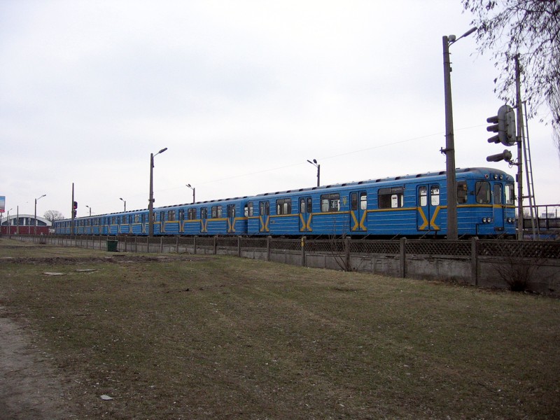 Kyjev — Metro — Vehicles — Type E*