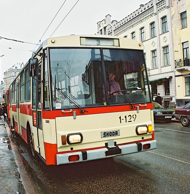 Рига, Škoda 14Tr13/6 № 1-129