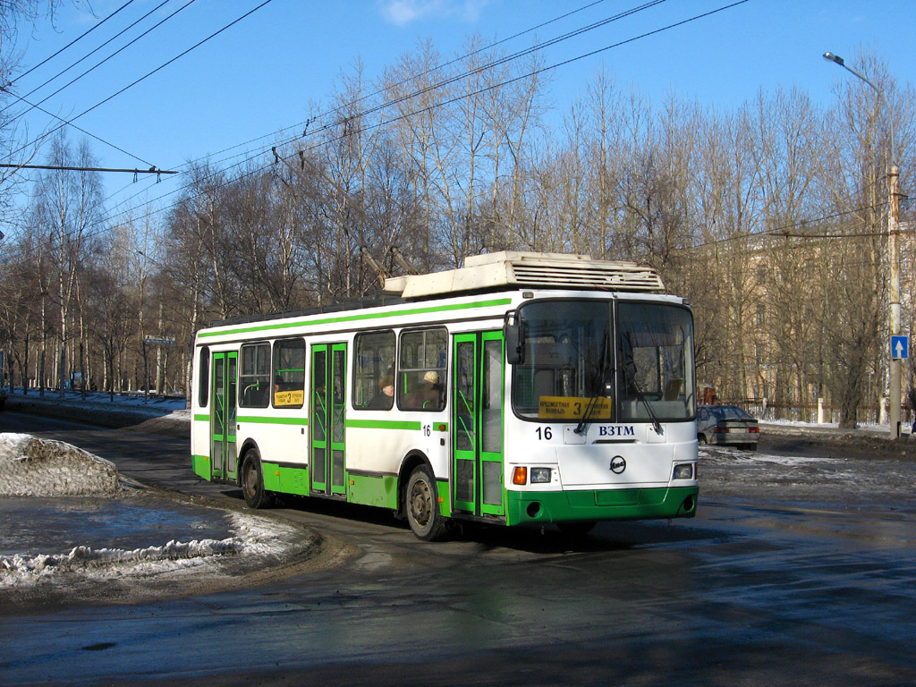 Arkhangelsk, LiAZ-5280 (VZTM) N°. 16
