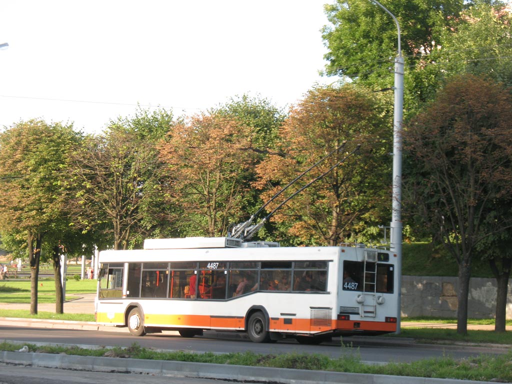 Minsk, BKM 221 № 4487