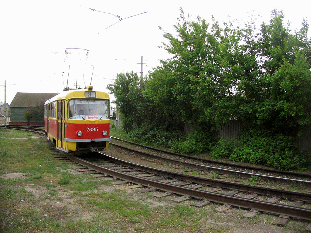 Volgograd, Tatra T3SU # 2695