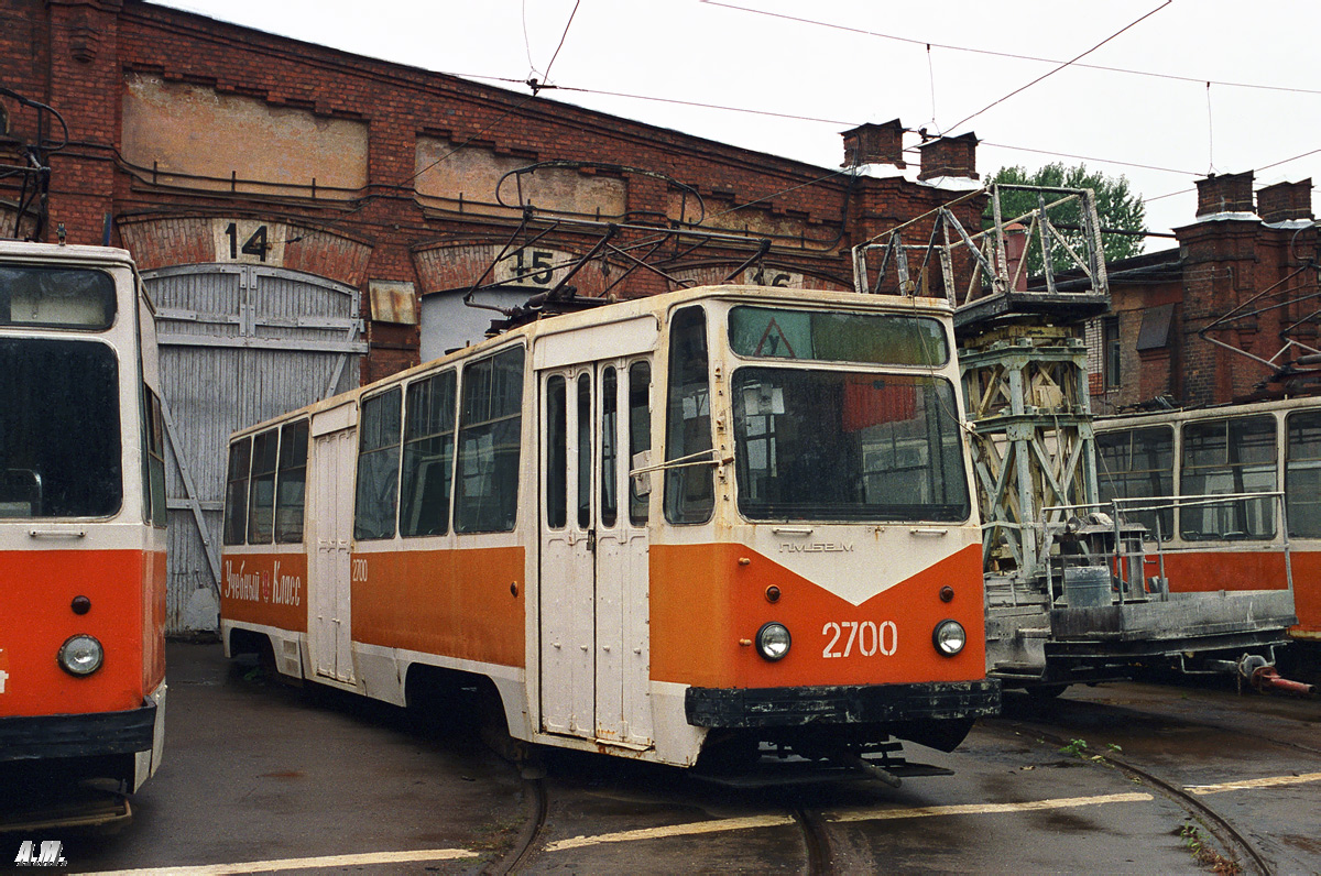 Санкт-Петербург, ЛМ-68М № 2700