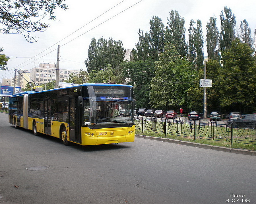 Kijevas, LAZ E301D1 nr. 3612