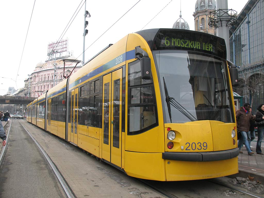Будапеща, Siemens Combino Supra NF12B № 2039