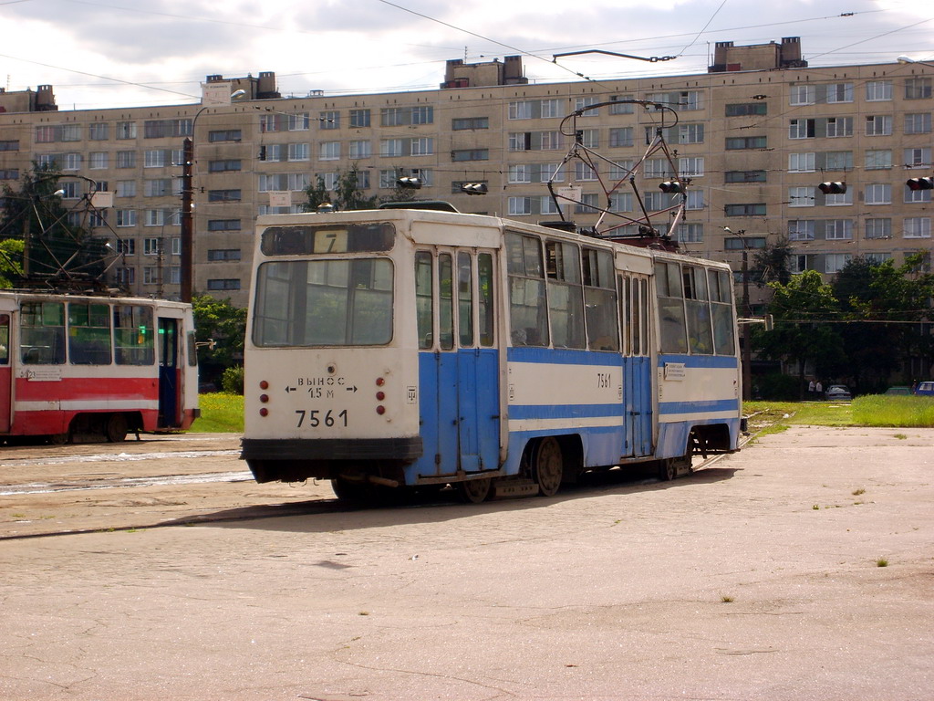 Санкт-Пецярбург, ЛМ-68М № 7561