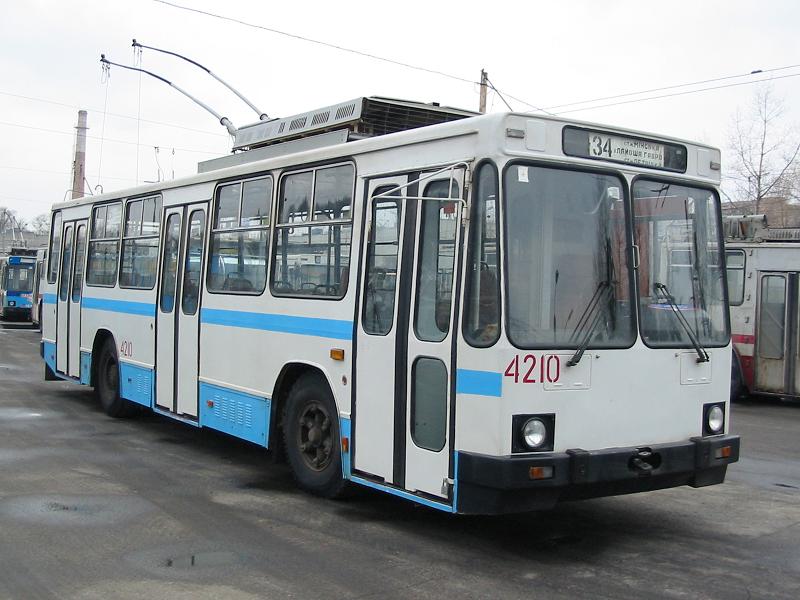 Kyiv, YMZ T2 № 4210