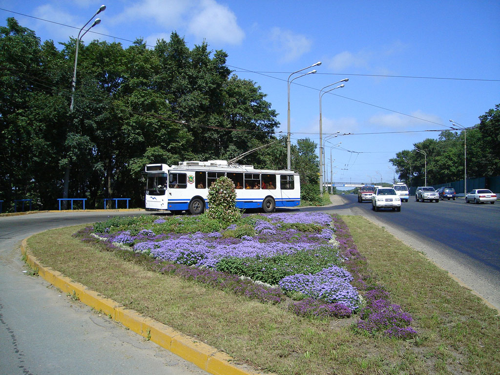 Vladivostok, ZiU-682G-016.02 nr. 242; Vladivostok — Trolleybus Line to Okeansakaya