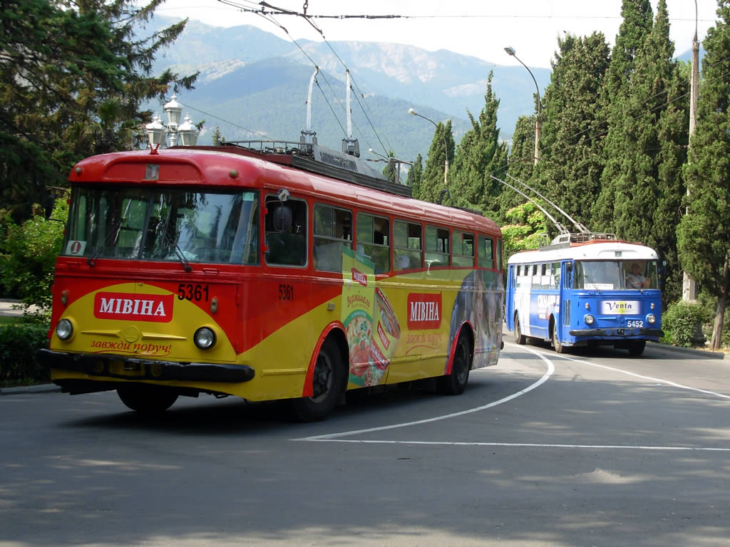 Крымскі тралейбус, Škoda 9Tr16 № 5361; Крымскі тралейбус, Škoda 9Tr18 № 5452