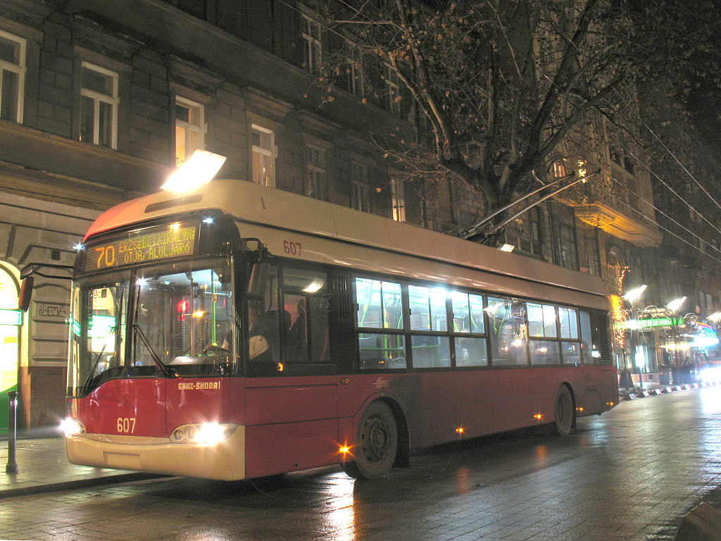 Будапешт, Solaris Trollino II 12 Ganz-Škoda B № 607