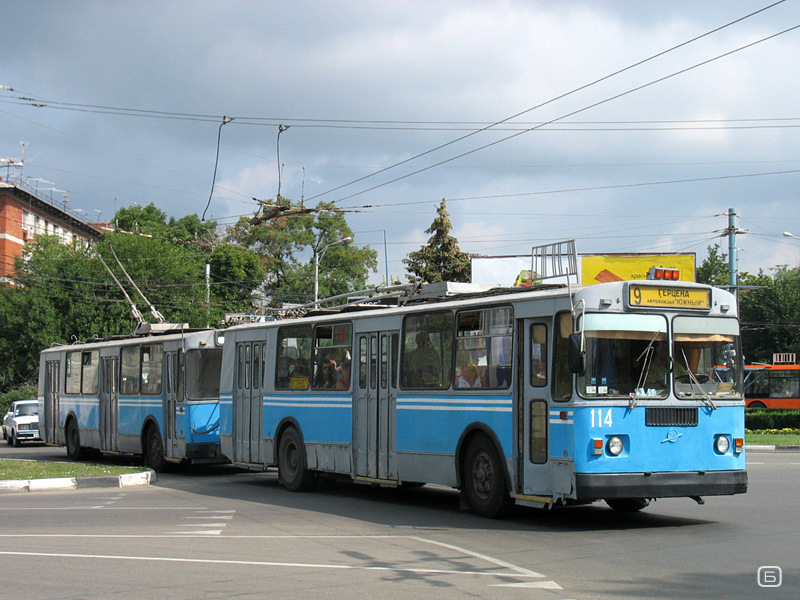 Троллейбус поезд. Троллейбус ЗИУ-682г Краснодар. Троллейбусный поезд ЗИУ 682. Троллейбусные поезда ЗИУ-9. ЗИУ 682 Краснодар сме.