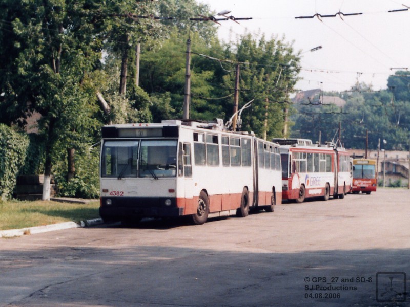 Kyjev, DAC-217E č. 4382