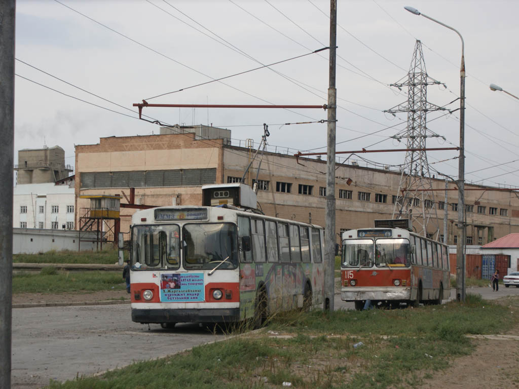 Улан-Батор, АКСМ 101 № 4-177; Улан-Батор, ЗиУ-682В-012 [В0А] № 4-115; Улан-Батор — Конечные станции и разворотные кольца