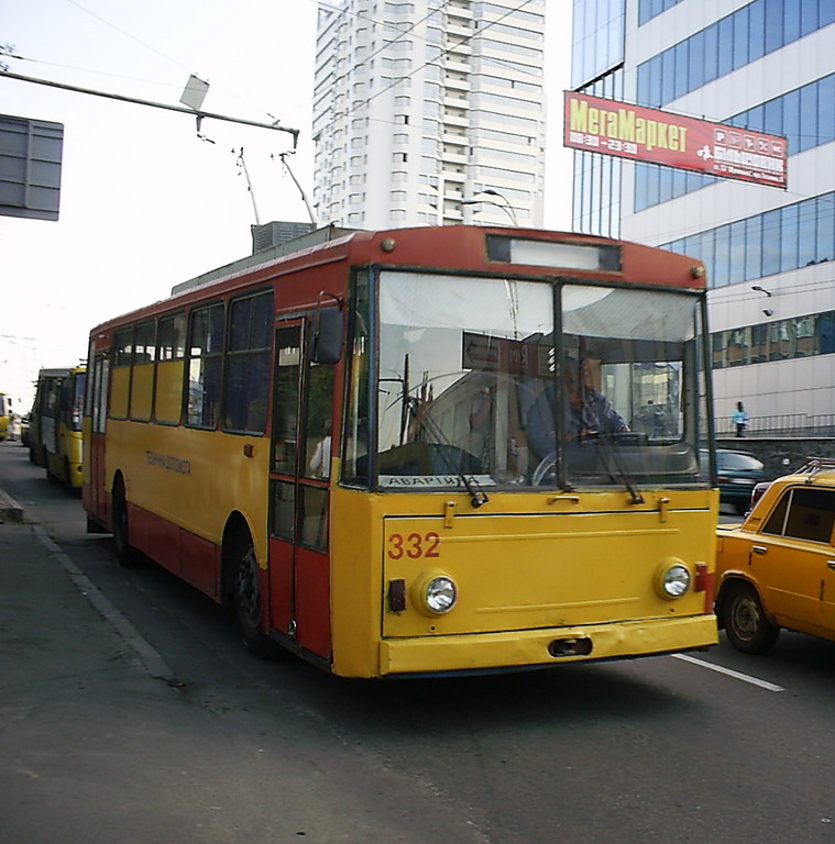 Kiev, Škoda 14Tr04 nr. 332