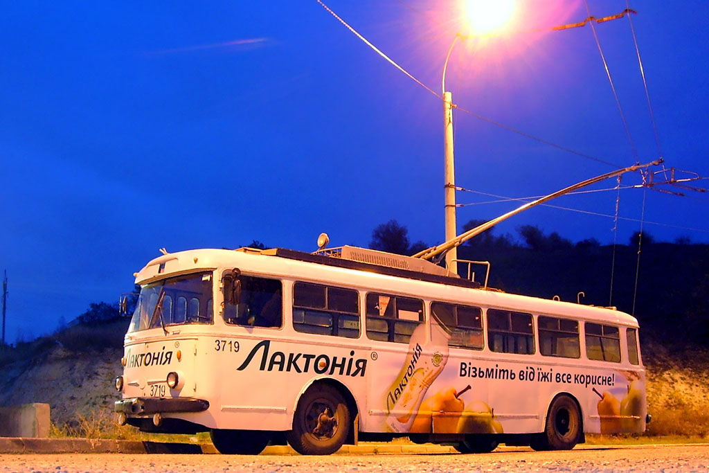 Крымский троллейбус, Škoda 9TrH27 № 3719