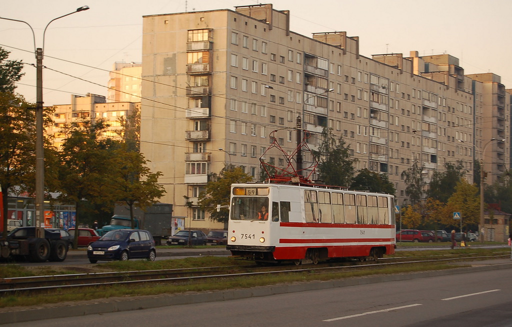 Saint-Petersburg, LM-68M № 7541