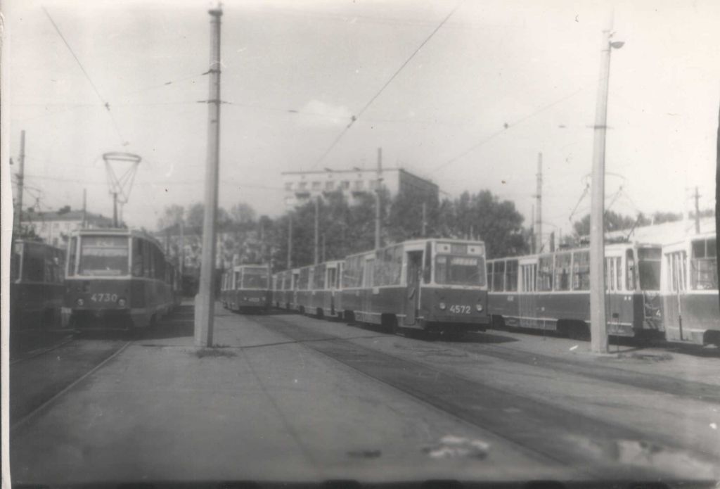 Sankt Petersburg, 71-605 (KTM-5M3) Nr 4730; Sankt Petersburg, LM-68M Nr 4572