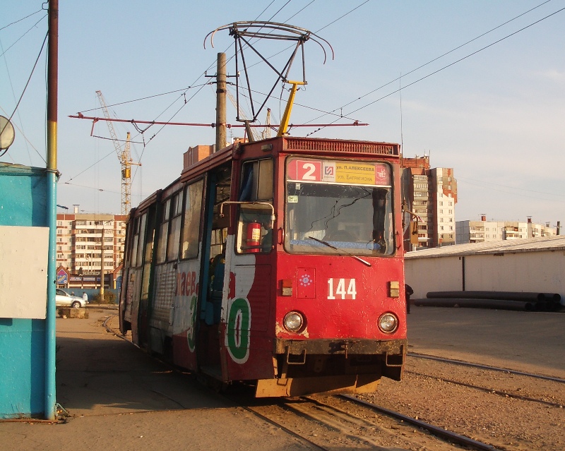 Smolensk, 71-605 (KTM-5M3) Nr. 144