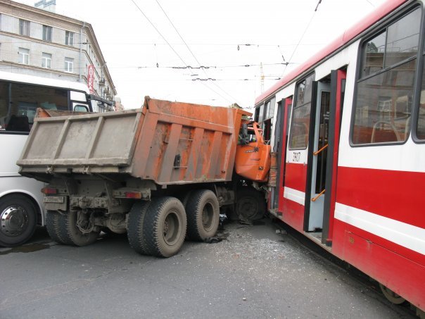 Sankt-Peterburg, 71-134A (LM-99AVN) № 3907; Sankt-Peterburg — Incidents