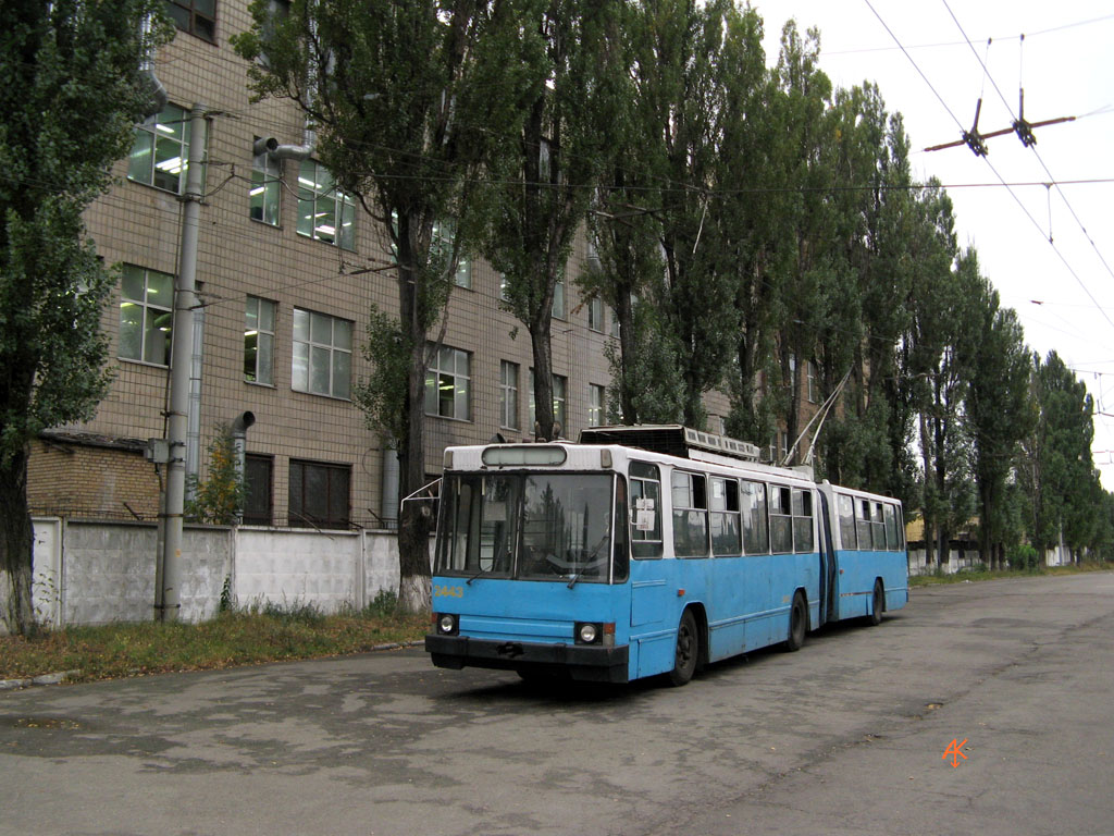 Kiiev, YMZ T1 № 2443