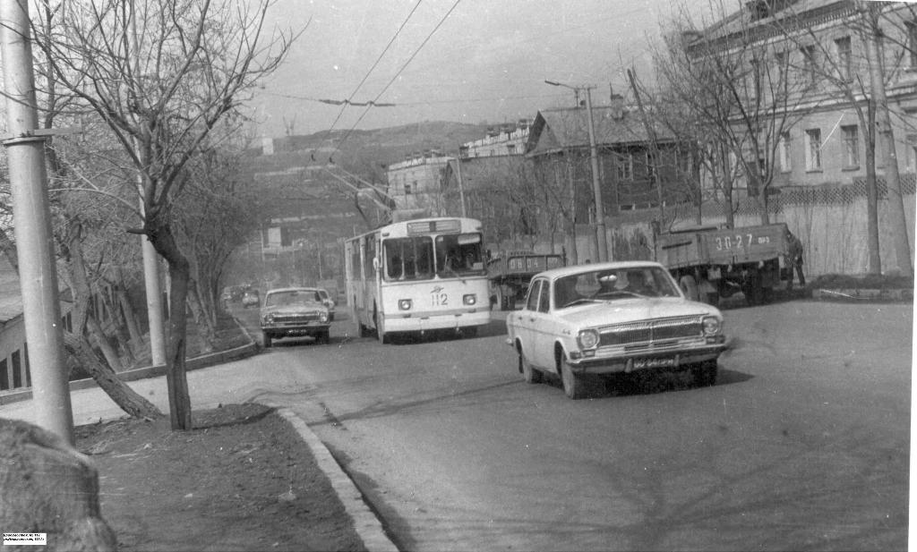 Владивосток, ЗиУ-682В № 112; Владивосток — Исторические фотографии — троллейбус