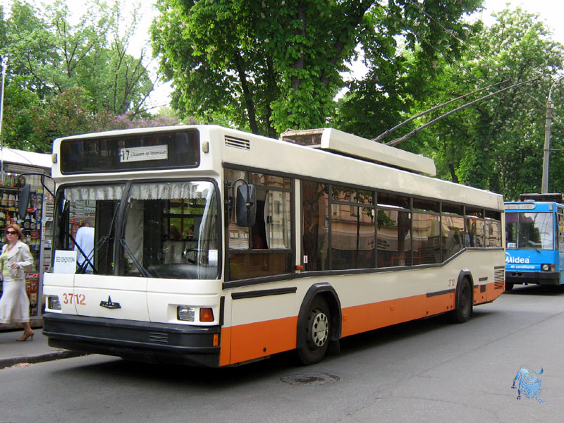 Kiev, MAZ-103T N°. 3712