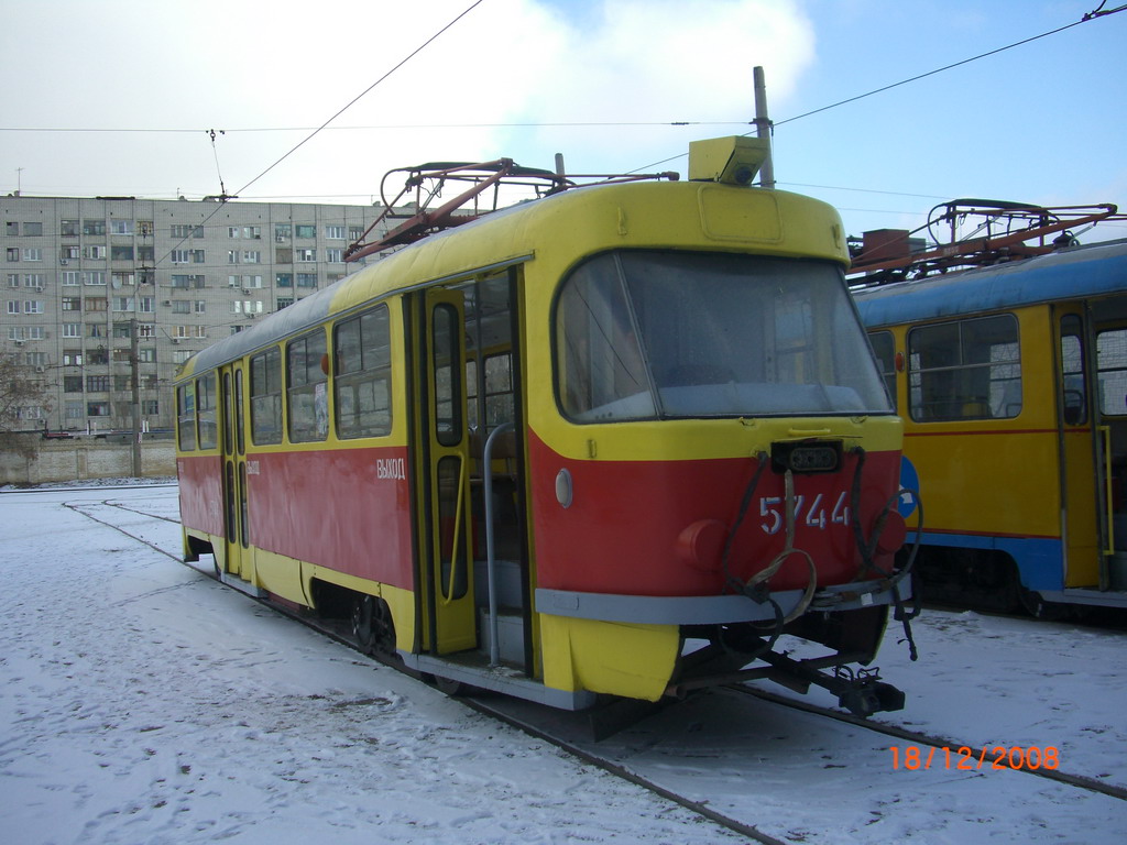 Волгоград, Tatra T3SU № 5744; Волгоград — Депо: [5] Трамвайное депо № 5