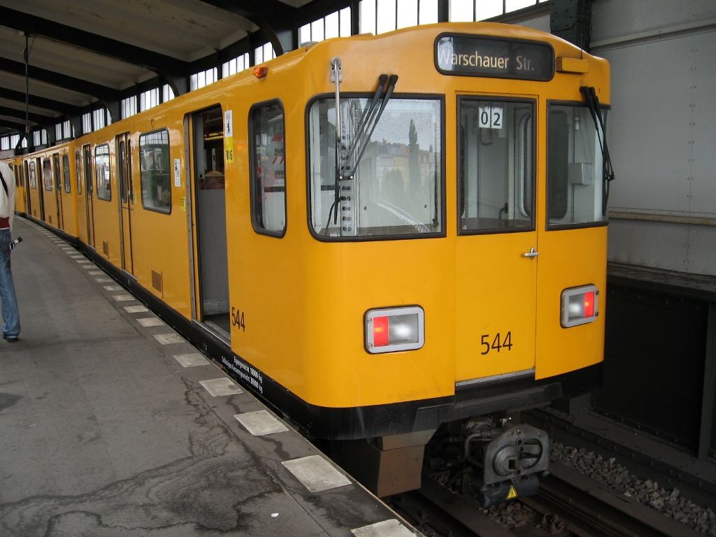 Берлін, BVG A3L92.3 № 544; Берлін — U-Bahn — линия U1