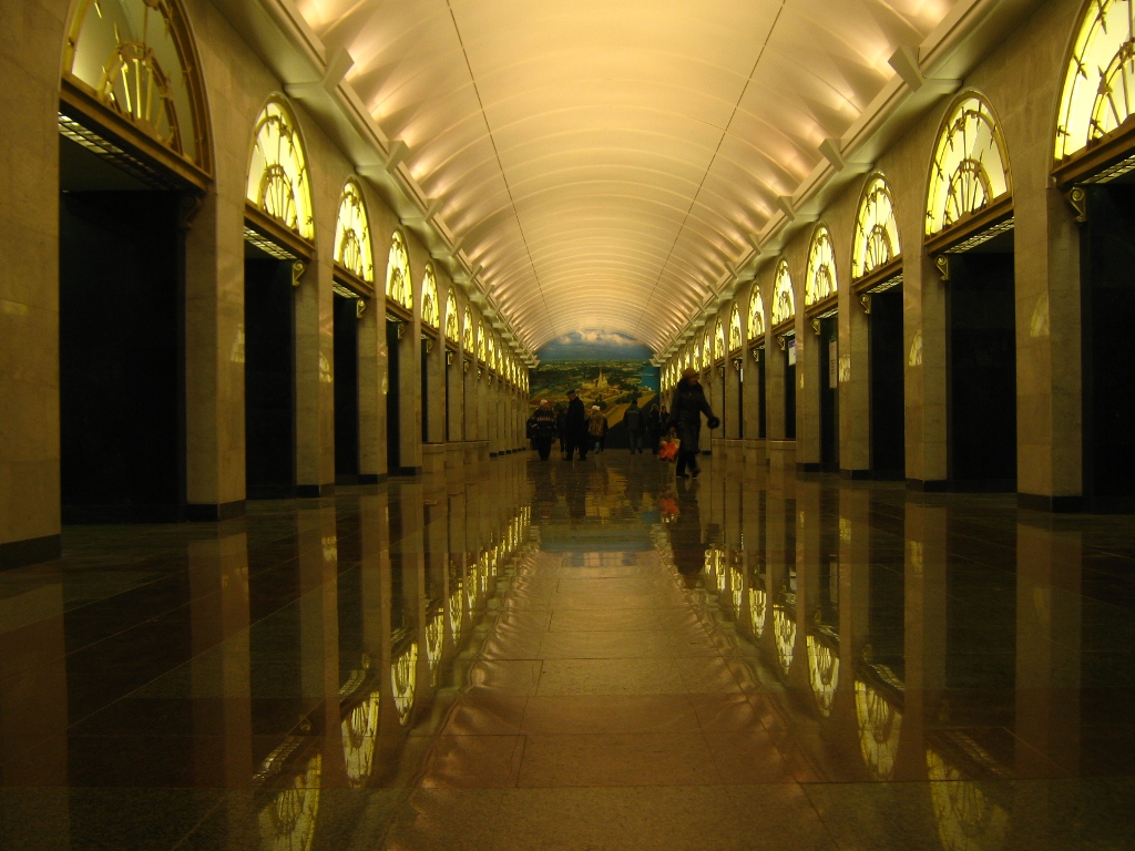 Saint-Pétersbourg — Opening of the Frunzensky metro radius (line 5) at December 20, 2008
