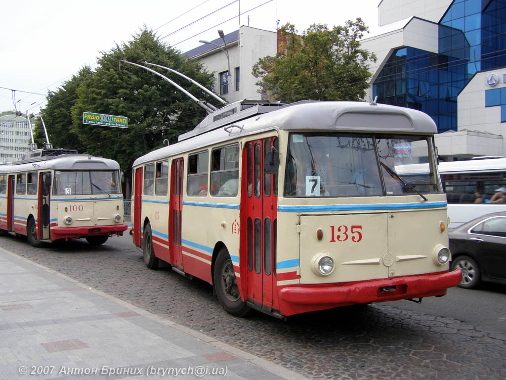 Ровно, Škoda 9TrHT28 № 135; Ровно, Škoda 9TrH29 № 100